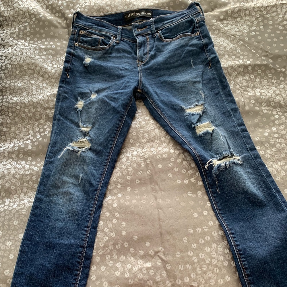 Aeropostale distressed jeans